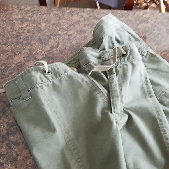 Capris - Picture 2 of 2